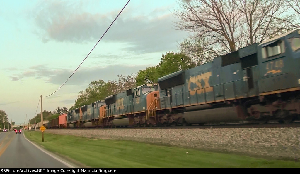CSX SD70MAC Locomotive
